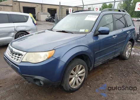 2012 Subaru Forester 2.5X Limited из США, поврежденный, VIN JF2SHAEC6CH406589